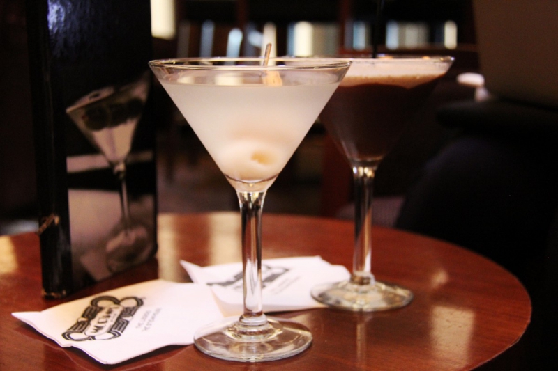 brasserie-TOURRETTES SUR LOUP-min_martini_bar_lychee_chocolate_alcohol_liquor_happy_hour_happy-910161